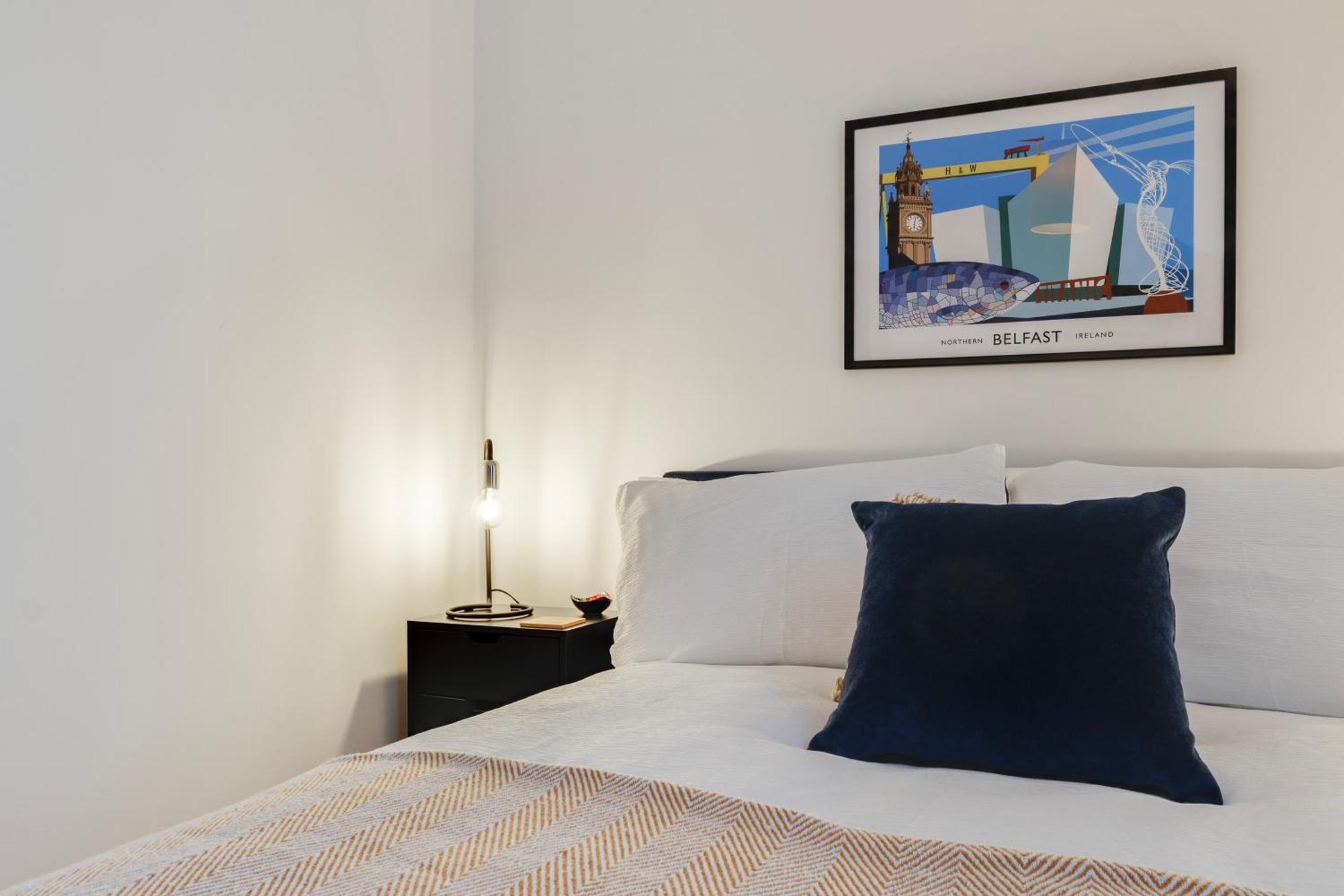 Cherryville Street Apartment Белфаст Экстерьер фото